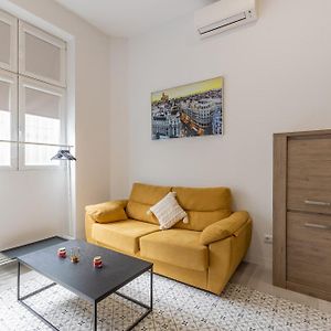 Galileo Apartment
